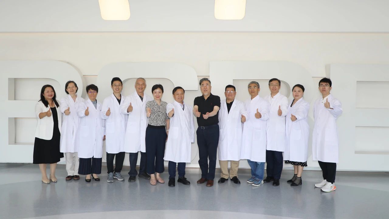 中關村醫(yī)療器械產(chǎn)業(yè)聯(lián)盟調(diào)研考察九強生物